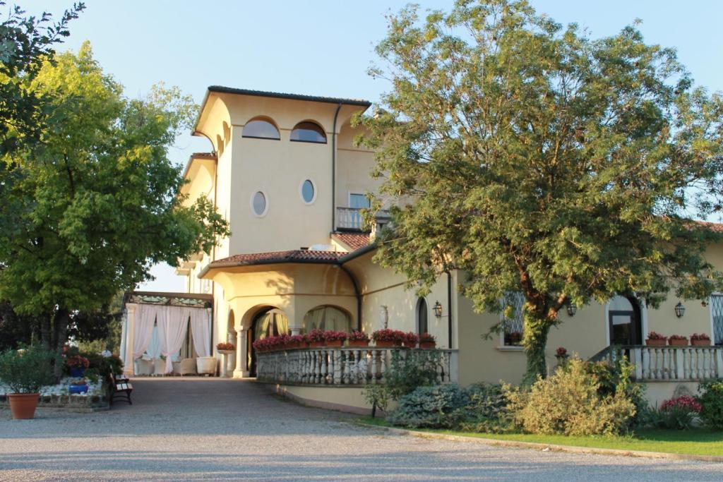 Villa Belvedere 1849 Misano di Gera dʼAdda Exteriér fotografie